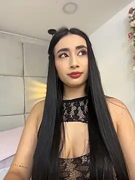 IvonneOwen online show from June 26, 3:22 am