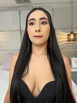 IvonneOwen online show from June 27, 3:00 am