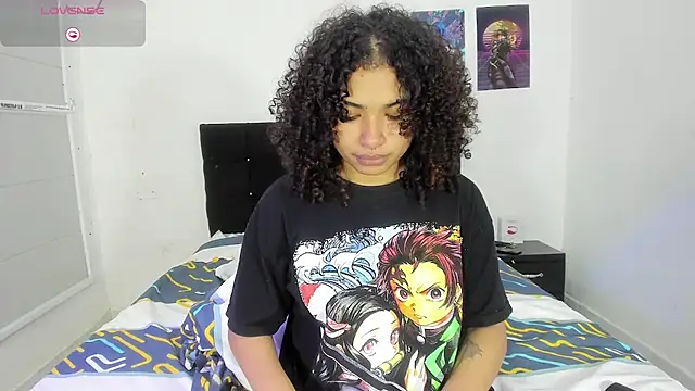 Itsmaraia2002 online show from May 14, 10:38 pm