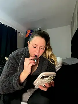 AvaMayXoX online show from January 8, 4:53 pm