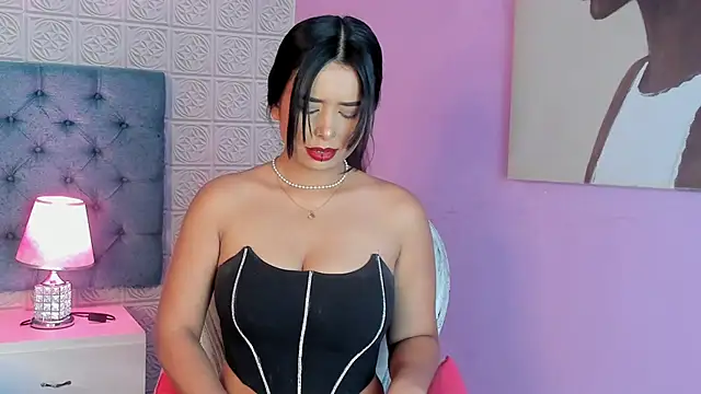 TinyRosee online show from February 28, 8:10 pm