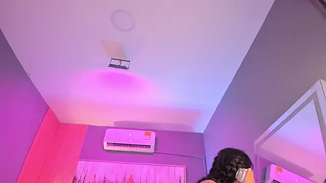 lilian vergara online show from February 5, 8:02 pm