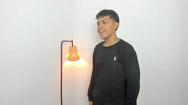 Skinnyfucked online show from March 17, 12:15 am