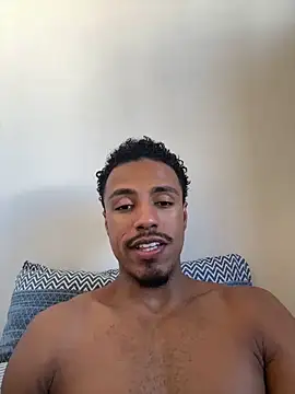 Snapshot of LorenzoBlack27 chatting on June 21, 5:48 pm LorenzoBlack27 online show from June 21, 5:48 pm