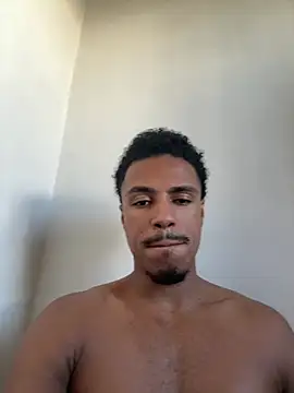 Snapshot of LorenzoBlack27 chatting on July 2, 7:09 pm LorenzoBlack27 online show from July 2, 7:09 pm