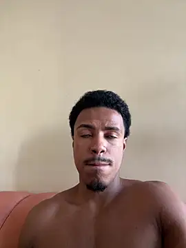 Snapshot of LorenzoBlack27 chatting on July 14, 5:29 pm LorenzoBlack27 online show from July 14, 5:29 pm