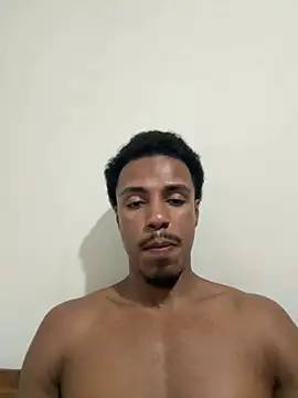 Snapshot of LorenzoBlack27 chatting on July 18, 12:15 am LorenzoBlack27 online show from July 18, 12:15 am