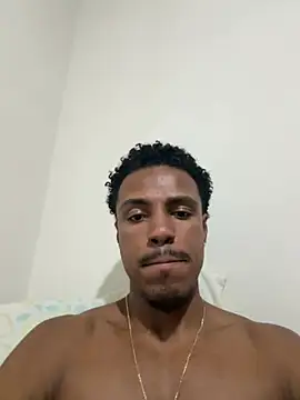 Snapshot of LorenzoBlack27 chatting on July 22, 1:30 am LorenzoBlack27 online show from July 22, 1:30 am