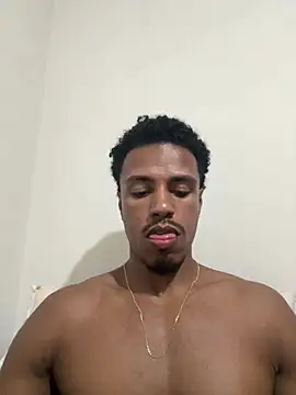 Snapshot of LorenzoBlack27 chatting on July 22, 10:12 pm LorenzoBlack27 online show from July 22, 10:12 pm