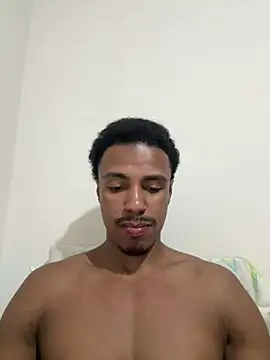 Snapshot of LorenzoBlack27 chatting on August 3, 12:53 am LorenzoBlack27 online show from August 3, 12:53 am