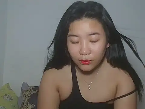 Zyeiii online show from March 9, 9:13 am