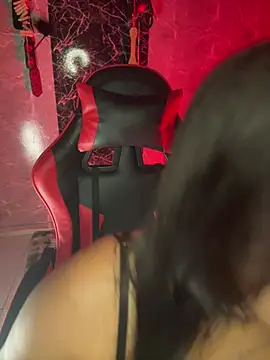 Snapshot of CamiBDSM chatting on January 13, 4:40 am CamiBDSM online show from January 13, 4:40 am