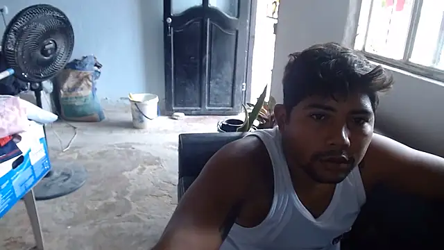 Snapshot of master_juju1924 chatting on May 27, 8:39 pm master juju1924 online show from May 27, 8:39 pm