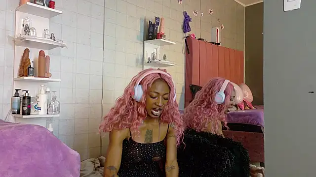 DaniaMarcell online show from March 14, 7:47 am