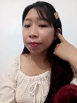 Snapshot of Mayly_lucky2 chatting on May 11, 5:24 am Mayly lucky2 online show from May 11, 5:24 am