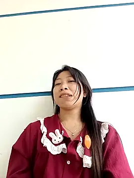 Snapshot of Mayly_lucky2 chatting on May 16, 1:02 am Mayly lucky2 online show from May 16, 1:02 am