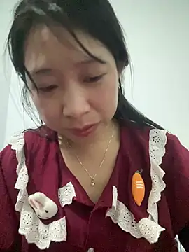 Snapshot of Mayly_lucky2 chatting on May 16, 10:36 am Mayly lucky2 online show from May 16, 10:36 am