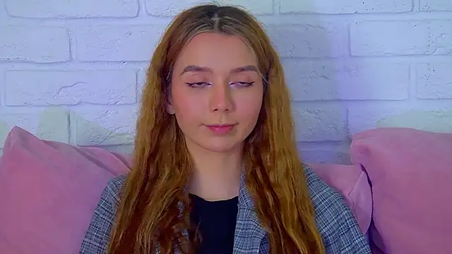 Snapshot of VanessaVienne chatting on February 7, 4:22 pm VanessaVienne online show from February 7, 4:22 pm