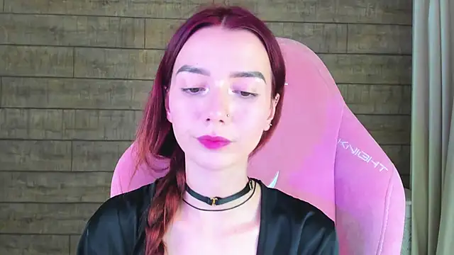 Snapshot of VanessaVienne chatting on June 22, 4:04 pm VanessaVienne online show from June 22, 4:04 pm