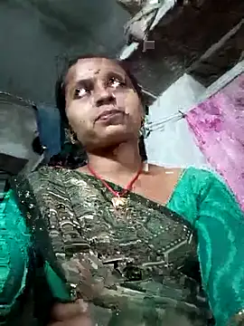 Snapshot of Hirdesh_sahu chatting on April 18, 4:44 pm Hirdesh sahu online show from April 18, 4:44 pm