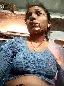 Snapshot of Hirdesh_sahu chatting on May 25, 7:58 am Hirdesh sahu online show from May 25, 7:58 am