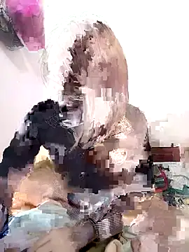 Snapshot of Anna-2k chatting on February 13, 2:46 pm Anna-2k online show from February 13, 2:46 pm