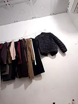 Snapshot of Anna-2k chatting on March 14, 12:10 pm Anna-2k online show from March 14, 12:10 pm