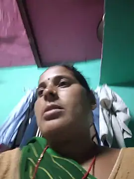 Snapshot of Reena_lodha chatting on June 3, 3:39 pm Reena lodha online show from June 3, 3:39 pm