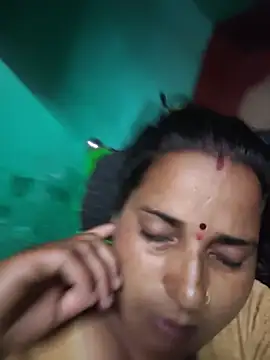 Snapshot of Reena_lodha chatting on June 7, 9:29 pm Reena lodha online show from June 7, 9:29 pm