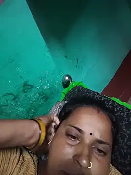 Snapshot of Reena_lodha chatting on June 9, 9:15 pm Reena lodha online show from June 9, 9:15 pm