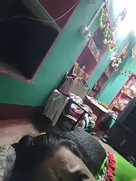 Snapshot of Reena_lodha chatting on June 11, 10:41 pm Reena lodha online show from June 11, 10:41 pm