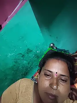 Snapshot of Reena_lodha chatting on June 13, 10:29 pm Reena lodha online show from June 13, 10:29 pm