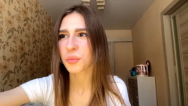 ElsieKuhlmann online show from January 19, 11:14 am