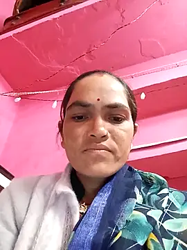 Snapshot of Sonam15884 chatting on February 6, 2:27 am Sonam15884 online show from February 6, 2:27 am