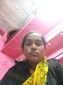 Snapshot of Sonam15884 chatting on February 12, 11:00 pm Sonam15884 online show from February 12, 11:00 pm