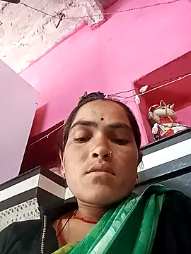 Snapshot of Sonam15884 chatting on February 17, 5:15 am Sonam15884 online show from February 17, 5:15 am