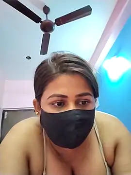 pinkihot23 online show from March 8, 8:51 am