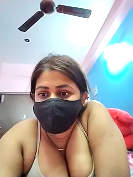 pinkihot23 online show from March 17, 6:22 pm