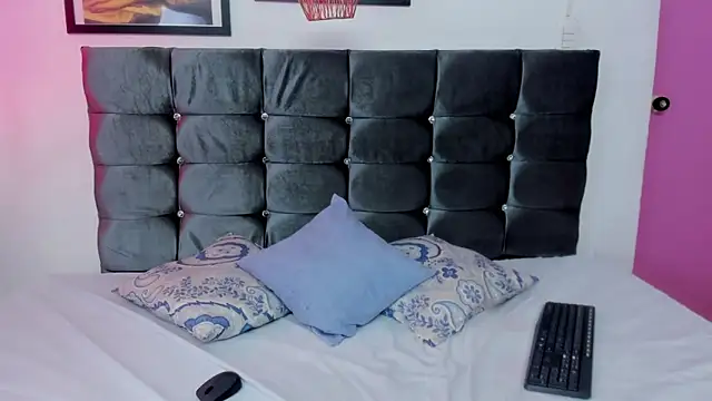 Scarlett 3X online show from January 10, 7:37 pm