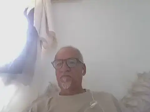 Snapshot of Patyman chatting on April 3, 5:22 pm Patyman online show from April 3, 5:22 pm