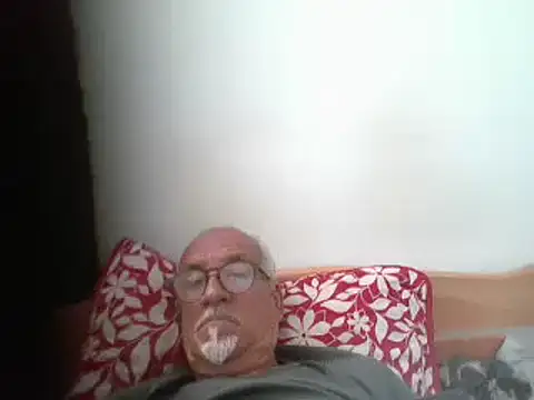 Snapshot of Patyman chatting on April 18, 7:58 pm Patyman online show from April 18, 7:58 pm