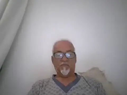 Snapshot of Patyman chatting on May 3, 2:12 pm Patyman online show from May 3, 2:12 pm