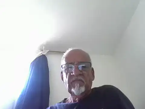 Snapshot of Patyman chatting on June 20, 7:49 pm Patyman online show from June 20, 7:49 pm