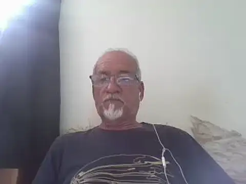 Snapshot of Patyman chatting on June 22, 5:32 pm Patyman online show from June 22, 5:32 pm