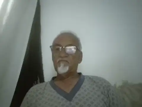 Snapshot of Patyman chatting on July 6, 10:56 pm Patyman online show from July 6, 10:56 pm
