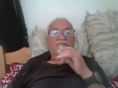 Snapshot of Patyman chatting on July 18, 5:50 pm Patyman online show from July 18, 5:50 pm