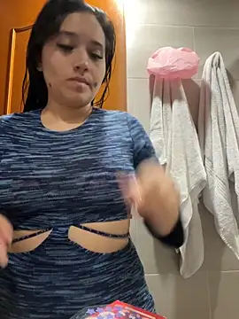 Veronica Wins  online show from April 29, 4:11 pm
