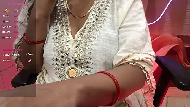 Snapshot of farfarwa chatting on July 14, 4:56 pm farfarwa online show from July 14, 4:56 pm