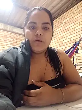 Isabel 3 online show from February 16, 12:40 am