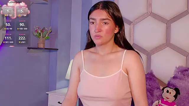 Snapshot of yvi_taylor chatting on May 29, 12:58 pm yvi taylor online show from May 29, 12:58 pm